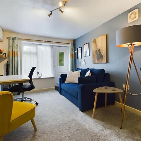 Lovely 1 Bedroom Apartment With Parking Reading Exterior foto